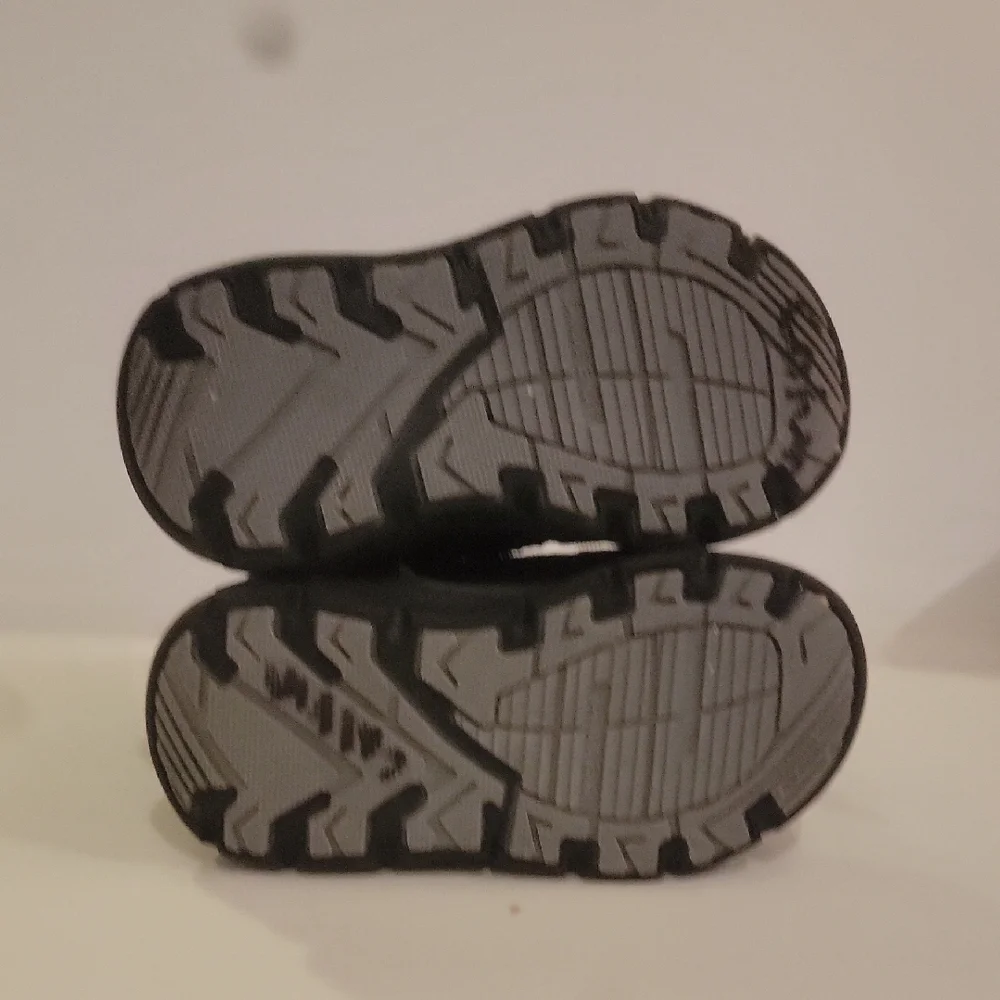 L.L. Bean Kids Black and Gray Snow Boots Waterproof Boots Size 7